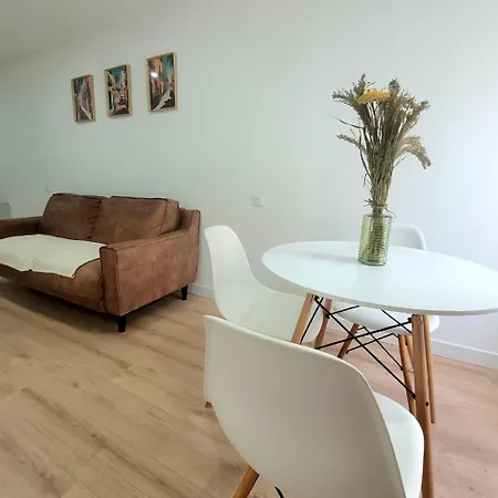 Jolie Maison De 4-5 Personnes * Saint-Marcel-sur-Aude